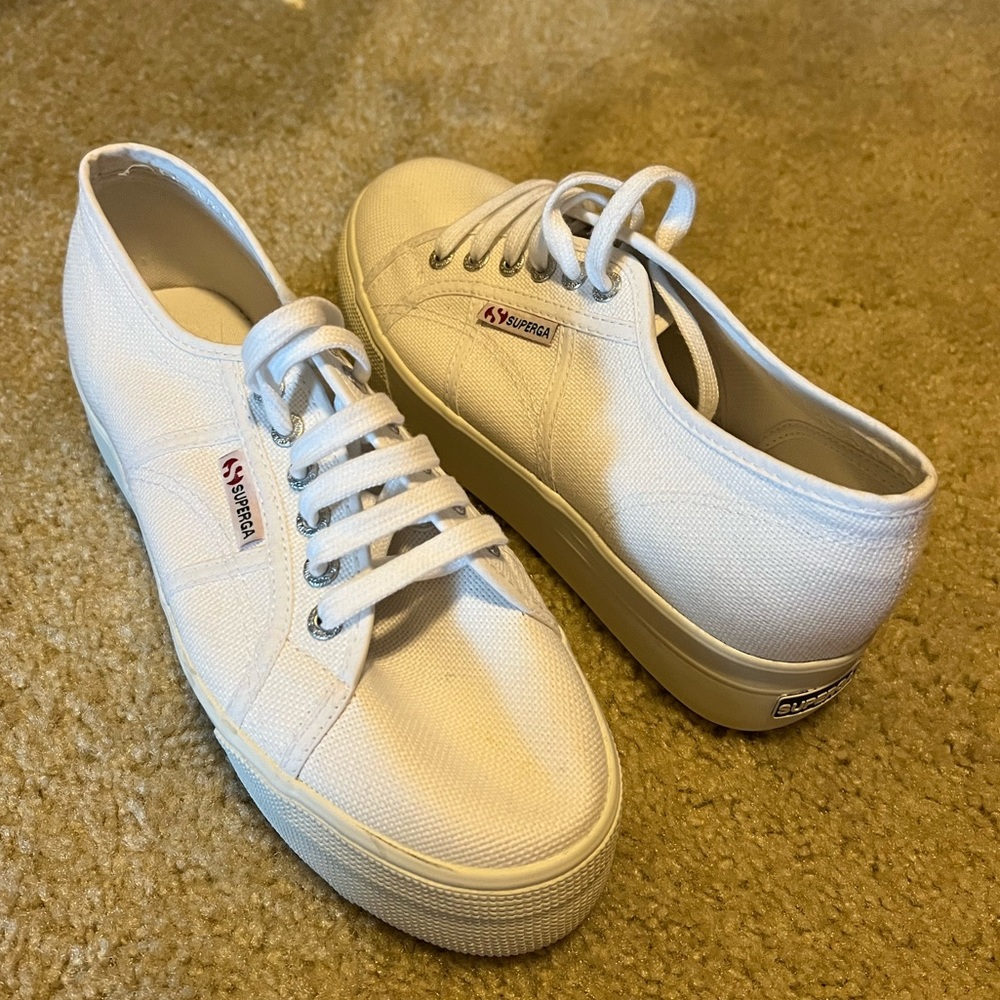 Superga Sneakers